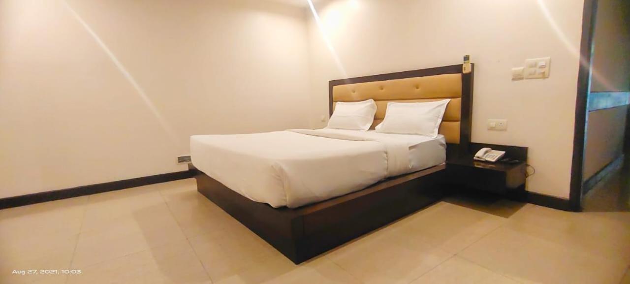 Zenith Hotel - Delhi Airport Nueva Delhi Exterior foto